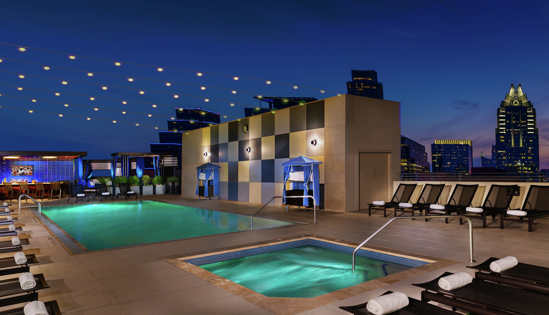 【未使用級】HILTON ヒルトン スリーピース ネイビー ストライプ AB5 未使用級】HILTON ヒルトン スリーピース ネイビー ストライプ